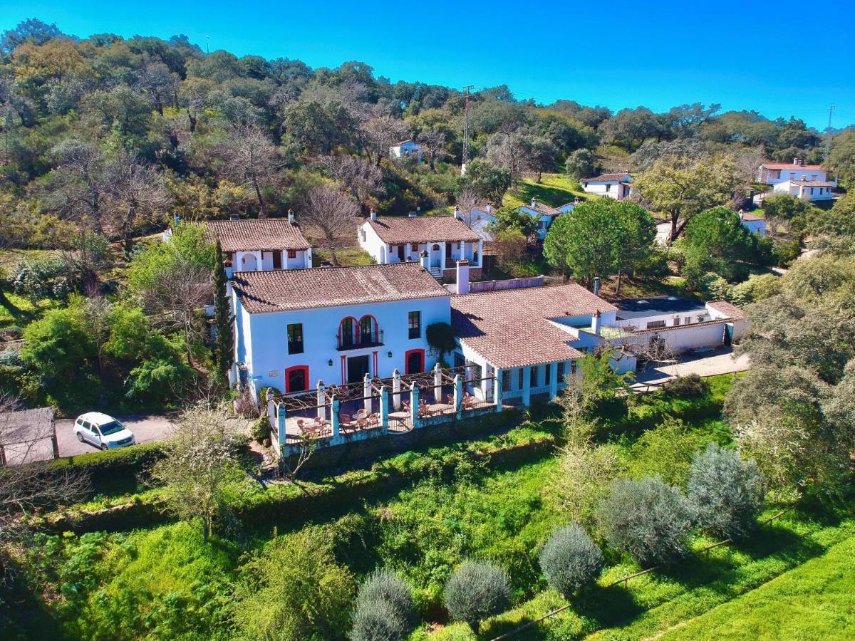 Finca Valbono Apartamentos Rurales Y Hotel Aracena Ngoại thất bức ảnh