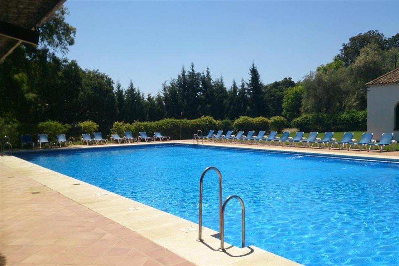 Finca Valbono Apartamentos Rurales Y Hotel Aracena Ngoại thất bức ảnh