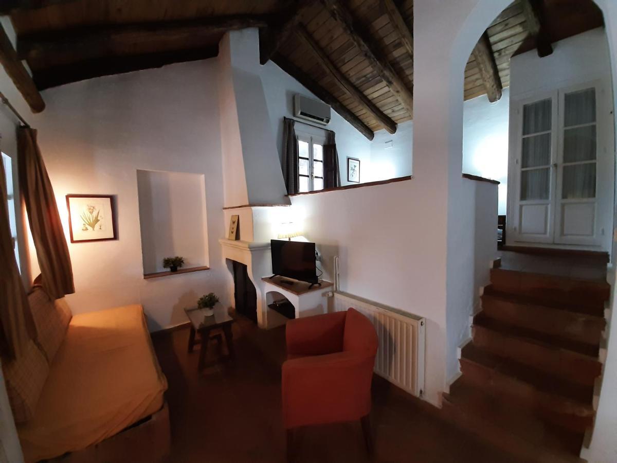 Finca Valbono Apartamentos Rurales Y Hotel Aracena Ngoại thất bức ảnh