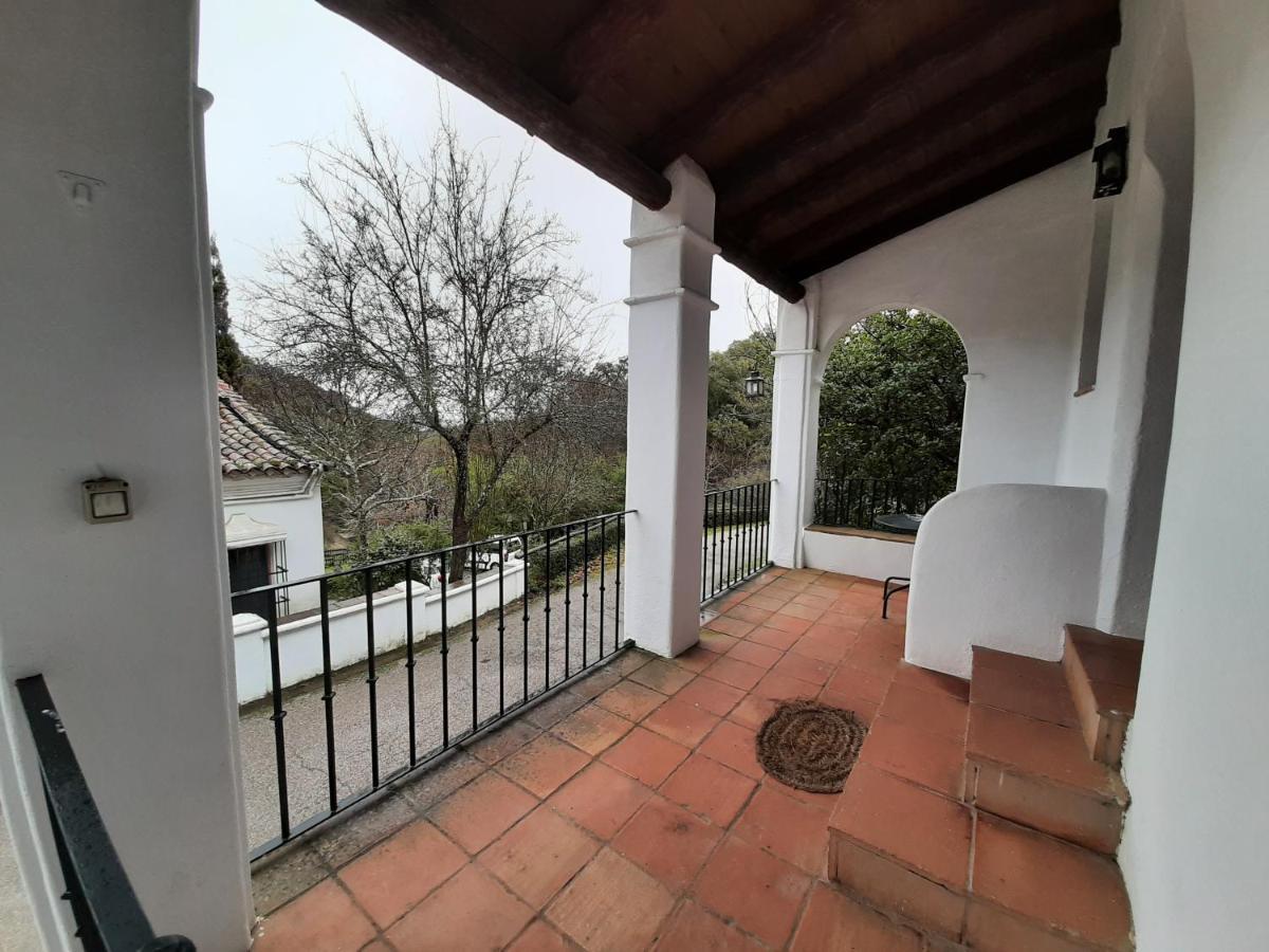 Finca Valbono Apartamentos Rurales Y Hotel Aracena Ngoại thất bức ảnh