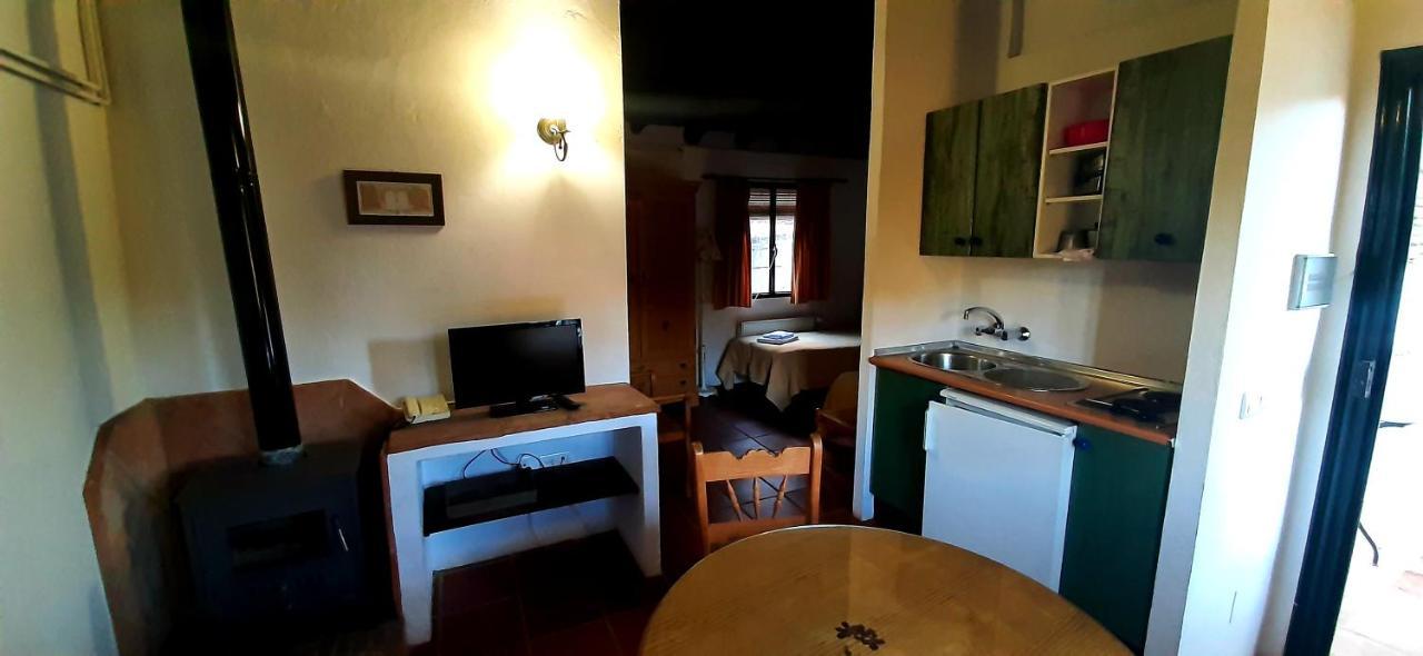 Finca Valbono Apartamentos Rurales Y Hotel Aracena Ngoại thất bức ảnh