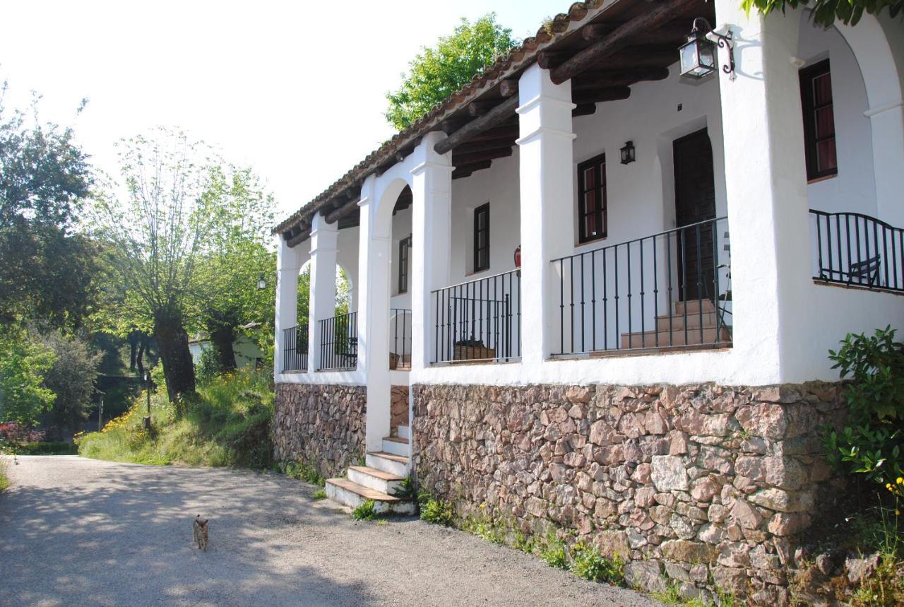 Finca Valbono Apartamentos Rurales Y Hotel Aracena Ngoại thất bức ảnh