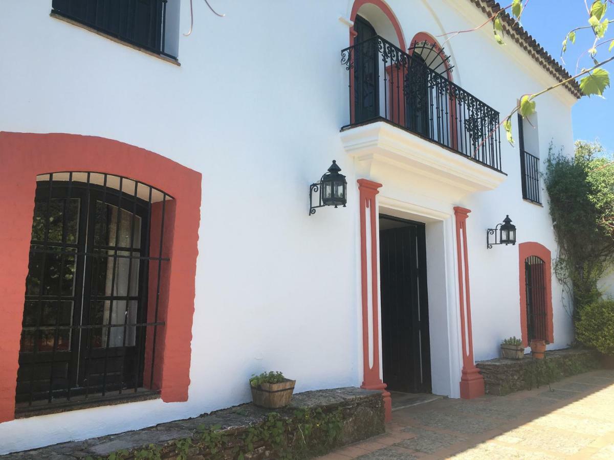 Finca Valbono Apartamentos Rurales Y Hotel Aracena Ngoại thất bức ảnh