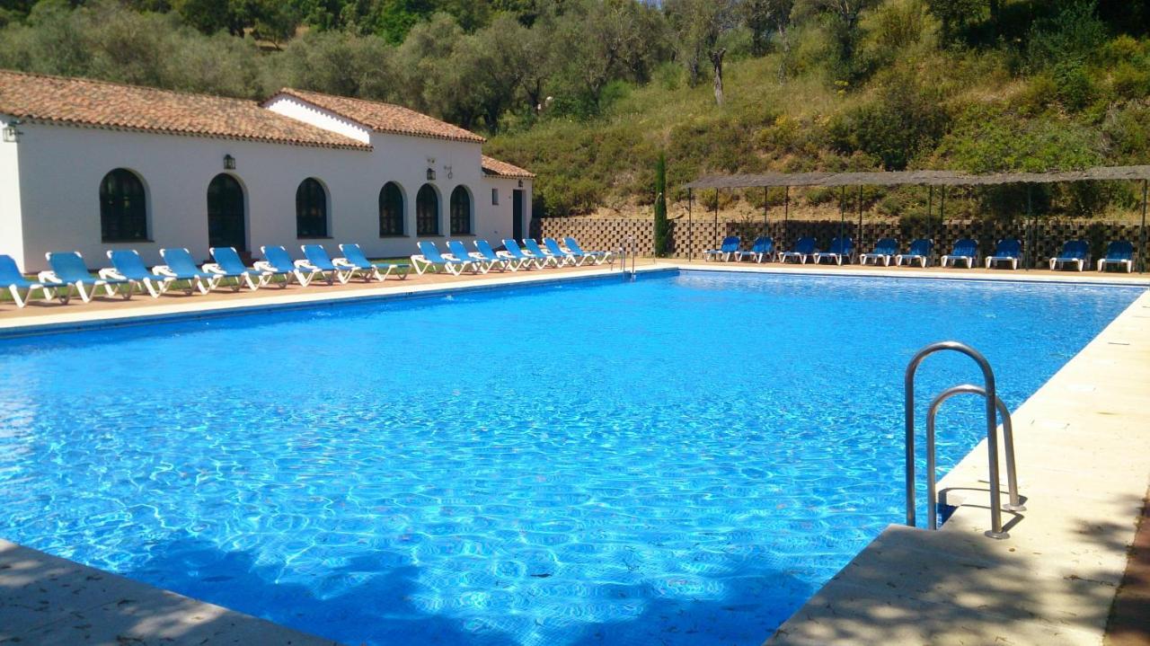 Finca Valbono Apartamentos Rurales Y Hotel Aracena Ngoại thất bức ảnh